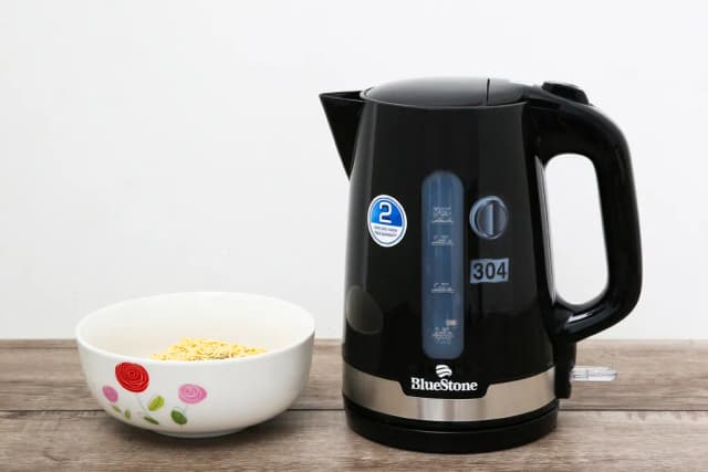So sánh giá Bình đun siêu tốc BlueStone 1.7 lít KTB-3417 rẻ nhất? - Ảnh 6