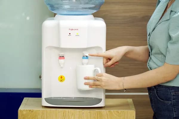 So sánh giá Cây nước nóng lạnh FUJIHOME WD5510E 485W rẻ nhất? - Ảnh 18