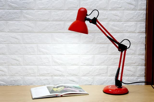So sánh giá Đèn bàn học Điện Quang DKL14 R rẻ nhất? - Ảnh 2