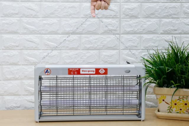 So sánh giá Đèn bắt muỗi Điện Quang ĐQ EML05L rẻ nhất? - Ảnh 4