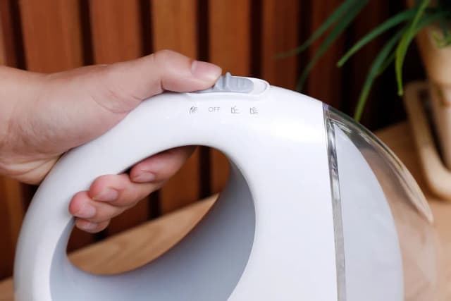 So sánh giá Đèn sạc Comet CRL3106 rẻ nhất? - Ảnh 10