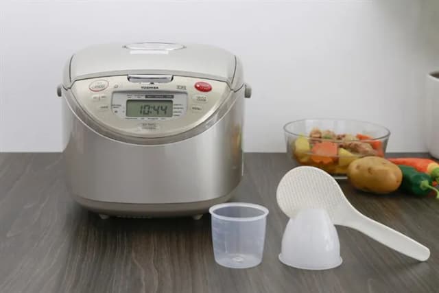 So sánh giá Nồi cơm cao tần Toshiba 1.8 lít RC-18RH(CG)VN rẻ nhất? - Ảnh 7