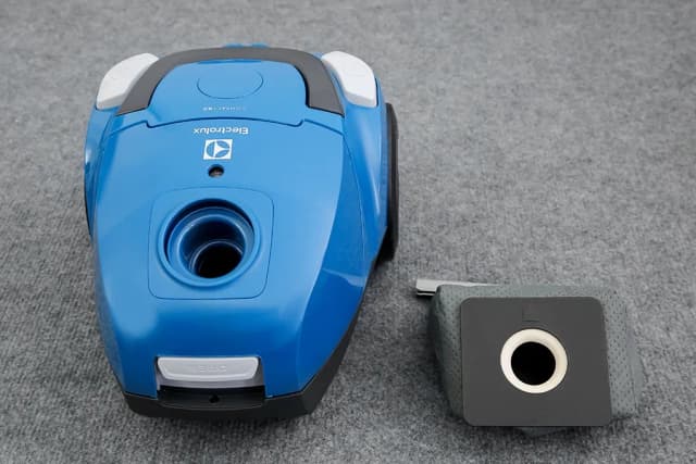 So sánh giá Máy hút bụi dạng hộp Electrolux Z1220 rẻ nhất? - Ảnh 17