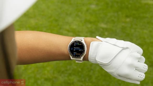 So sánh giá Garmin Approach S50 43mm dây nylon rẻ nhất? - Ảnh 16