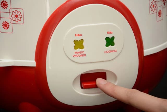 So sánh giá Nồi cơm nắp gài Happycook 1.8 lít HC-180A rẻ nhất? - Ảnh 13