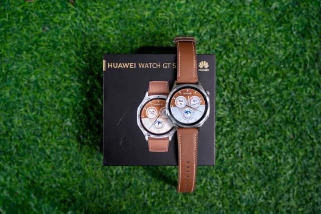So sánh giá Huawei Watch GT 5 46mm viền thép dây cao su rẻ nhất? - Ảnh 18