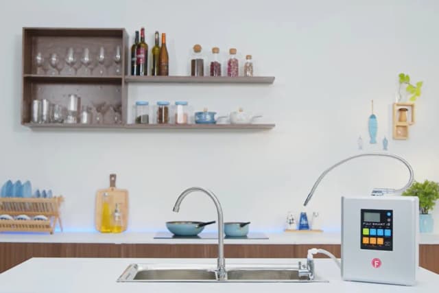 So sánh giá Máy lọc nước điện giải ion kiềm Fuji Smart i9 10 tấm điện cực rẻ nhất? - Ảnh 13