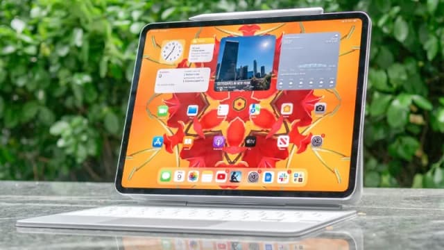 Máy tính bảng iPad A16 5G 128GB - 18