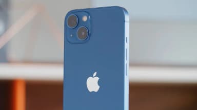 Điện thoại iPhone 13 128GB - 15