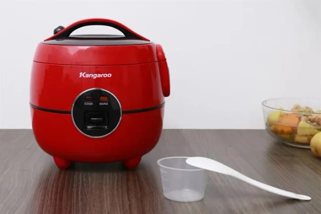 So sánh giá Nồi cơm nắp gài Kangaroo 1.2 lít KG822 rẻ nhất? - Ảnh 2