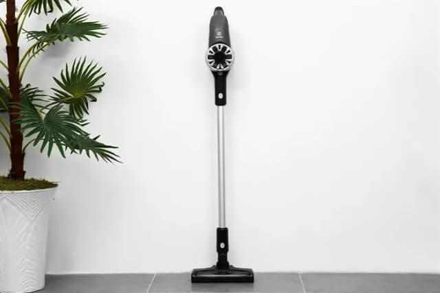 So sánh giá Máy hút bụi không dây Electrolux EFP31315 rẻ nhất? - Ảnh 7