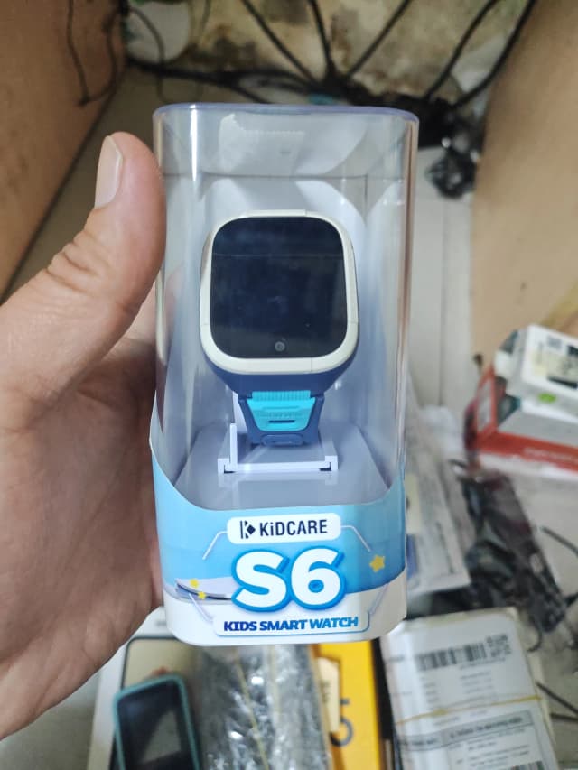 So sánh giá Đồng hồ định vị trẻ em Kidcare S6 4G Xanh Dorablue rẻ nhất? - Ảnh 17