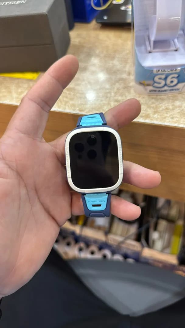 So sánh giá Đồng hồ định vị trẻ em Kidcare S6 4G Xanh Dorablue rẻ nhất? - Ảnh 18