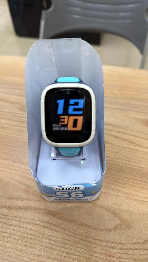 So sánh giá Đồng hồ định vị trẻ em Kidcare S6 4G Xanh Dorablue rẻ nhất? - Ảnh 10