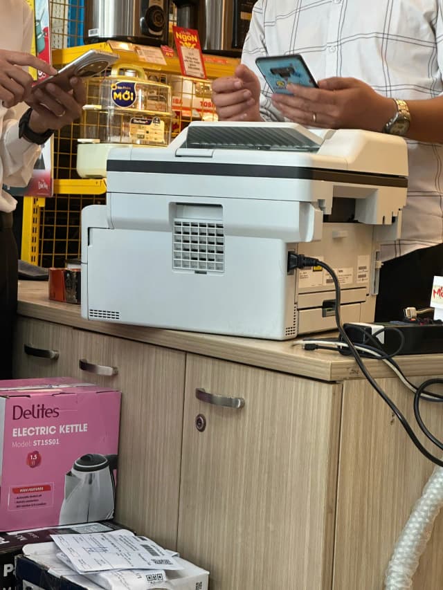 So sánh giá Máy in laser trắng đen đa năng Brother DCP-B7640DW Wifi rẻ nhất? - Ảnh 16