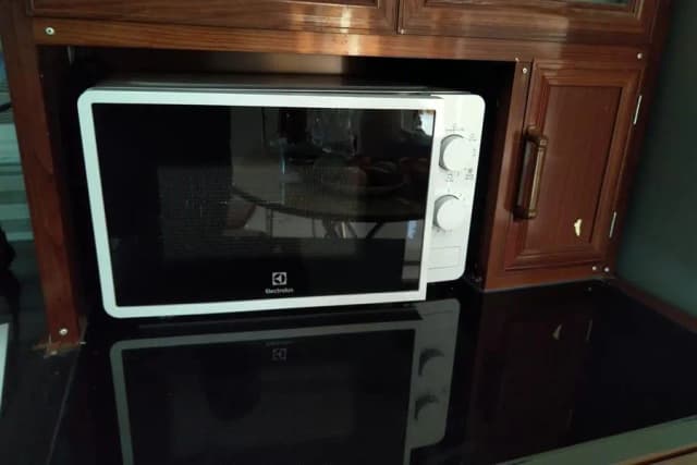 Top 1 so sánh giá Lò vi sóng có nướng Electrolux EMG20K38GWP 20 lít - Tìm sản phẩm giá rẻ nhất - Ảnh 36