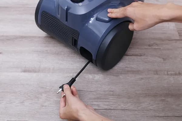 So sánh giá Máy hút bụi dạng hộp Electrolux EC41-2DB rẻ nhất? - Ảnh 20