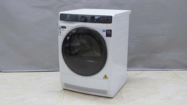So sánh giá Máy sấy bơm nhiệt Electrolux UltimateCare 9 kg EDH903R7WC rẻ nhất? - Ảnh 20
