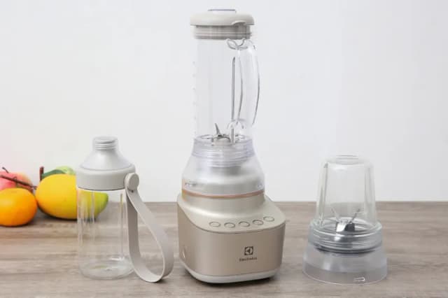 So sánh giá Máy xay sinh tố đa năng Electrolux E7CB1-86SM rẻ nhất? - Ảnh 2