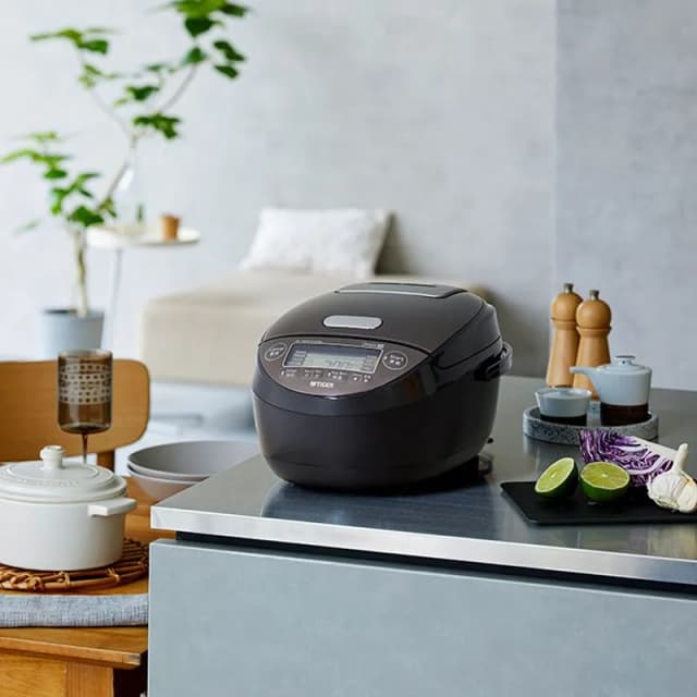 So sánh giá Nồi cơm áp suất cao tần Tiger 1.8 lít JPK-W18W rẻ nhất? - Ảnh 12