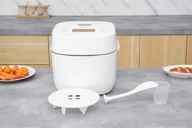 Nồi cơm áp suất cao tần Toshiba 1.8 lít RC-18VXWVN(W) - Ảnh 2