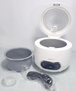 Nồi cơm điện tử Lock&Lock 1.2 lít EJR384IVY