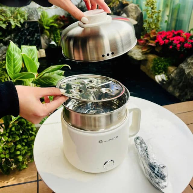 So sánh giá Nồi lẩu điện LUMIAS LM-PM606 1.6 lít rẻ nhất? - Ảnh 2