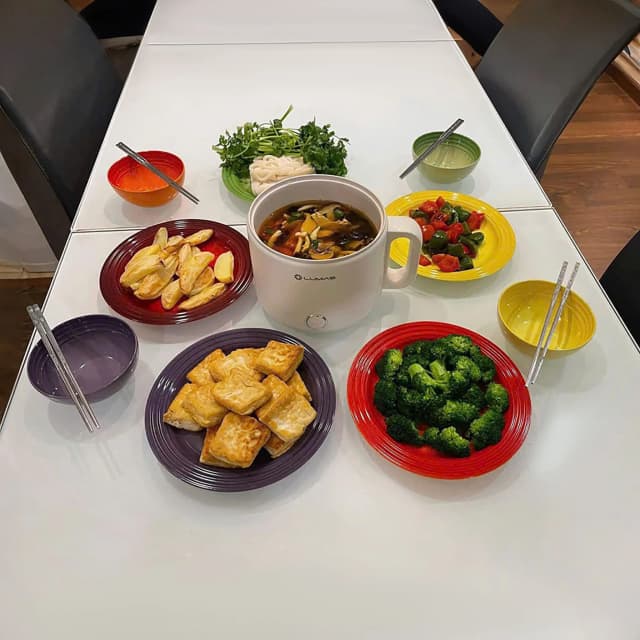 So sánh giá Nồi lẩu điện LUMIAS LM-PM606 1.6 lít rẻ nhất? - Ảnh 16