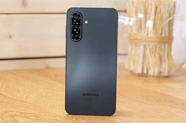 Điện thoại Samsung Galaxy A17 8GB/256GB - 16