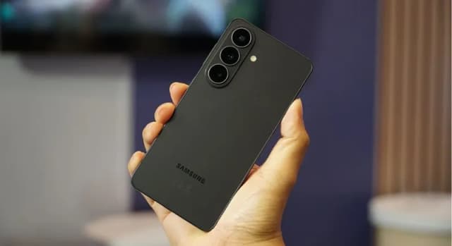 So sánh giá Điện thoại Samsung Galaxy S26+ 5G 12GB/256GB rẻ nhất? - Ảnh 12