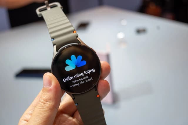 So sánh giá Samsung Galaxy Watch7 LTE 44mm dây silicone rẻ nhất? - Ảnh 9