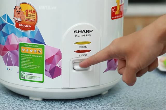 So sánh giá Nồi cơm nắp gài Sharp 1.8 lít KS-18TJV rẻ nhất? - Ảnh 10