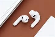 So sánh giá Tai nghe Bluetooth Apple AirPods Pro 3 Trắng MFHP4 rẻ nhất? - Ảnh 18