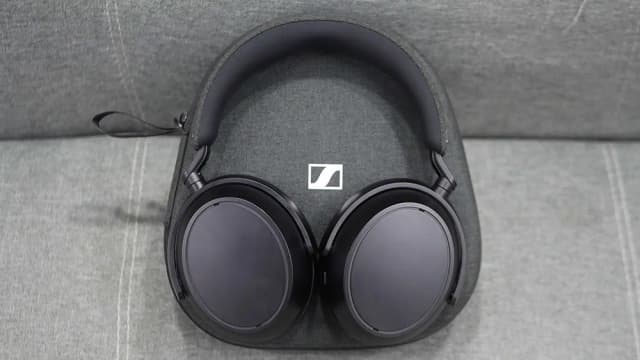 So sánh giá Tai nghe Bluetooth Chụp Tai Sennheiser Momentum 4 M4AEBT rẻ nhất? - Ảnh 5