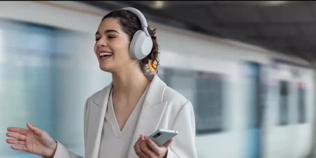 So sánh giá Tai nghe Bluetooth Chụp Tai Sony WH1000XM5 rẻ nhất? - Ảnh 19
