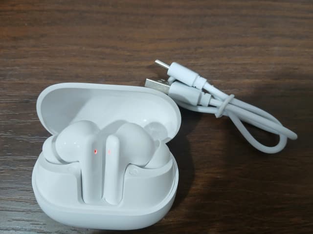 So sánh giá Tai nghe Bluetooth True Wireless AVA+ FreeGo PT52 rẻ nhất? - Ảnh 4