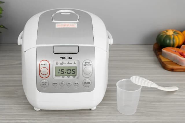 So sánh giá Nồi cơm điện tử Toshiba 1 lít RC-10NMFVN(WT) rẻ nhất? - Ảnh 5