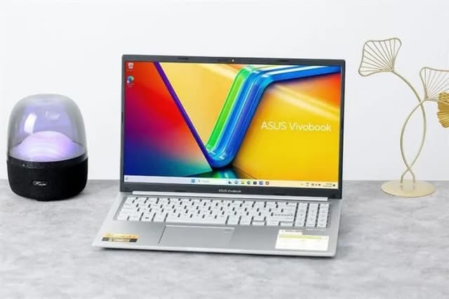 Laptop Asus Vivobook 15 X1504VA - BQ3394W (i3 1315U, 8GB, 512GB, Full HD, Win11) - 16