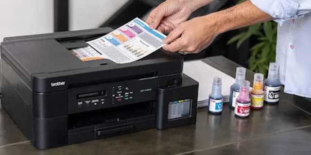 So sánh giá Máy in phun màu đa năng Brother DCP-T430W Wifi rẻ nhất? - Ảnh 6