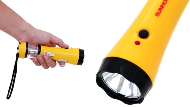 So sánh giá Đèn pin sạc đa năng Sunhouse SHE-9059LA-3L rẻ nhất? - Ảnh 13