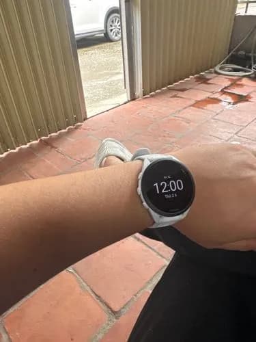 So sánh giá Garmin Forerunner 165 43mm dây silicone rẻ nhất? - Ảnh 12