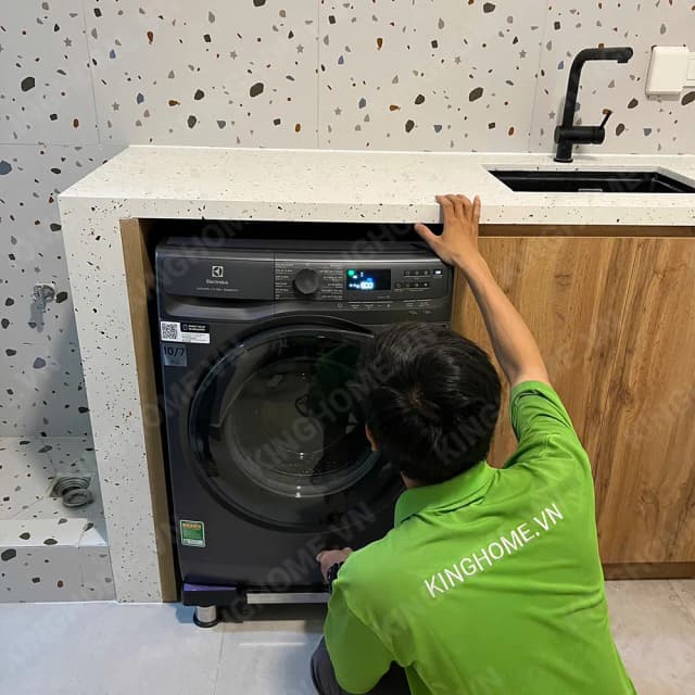 So sánh giá Máy giặt sấy Electrolux UltimateCare 500 Inverter giặt 10 kg - sấy 7 kg EWW1023P5SC rẻ nhất? - Ảnh 2