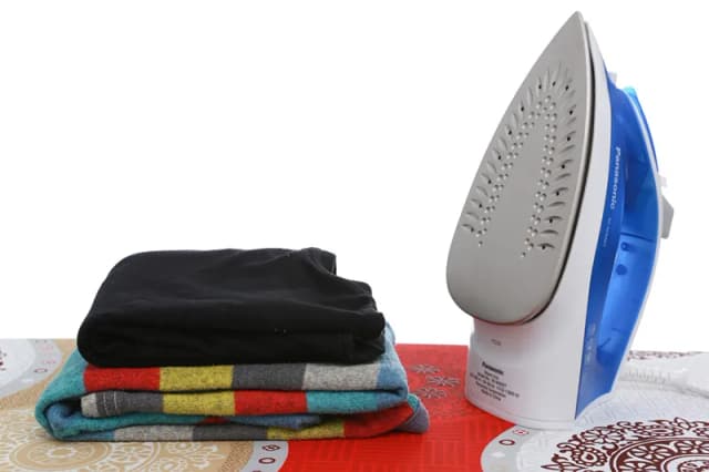 So sánh giá Bàn ủi hơi nước Panasonic NI-M300TARA 1800W rẻ nhất? - Ảnh 12