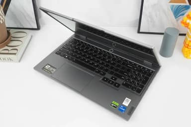 Laptop Lenovo Gaming LOQ 15IRX9 - 83DV01AMVN (i7 13650HX, 16GB, 1TB, RTX 4050 6GB, Full HD 144Hz, Win11) - 20