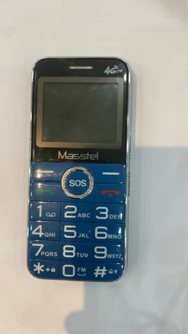 Điện thoại Masstel Fami 50 4G - 11