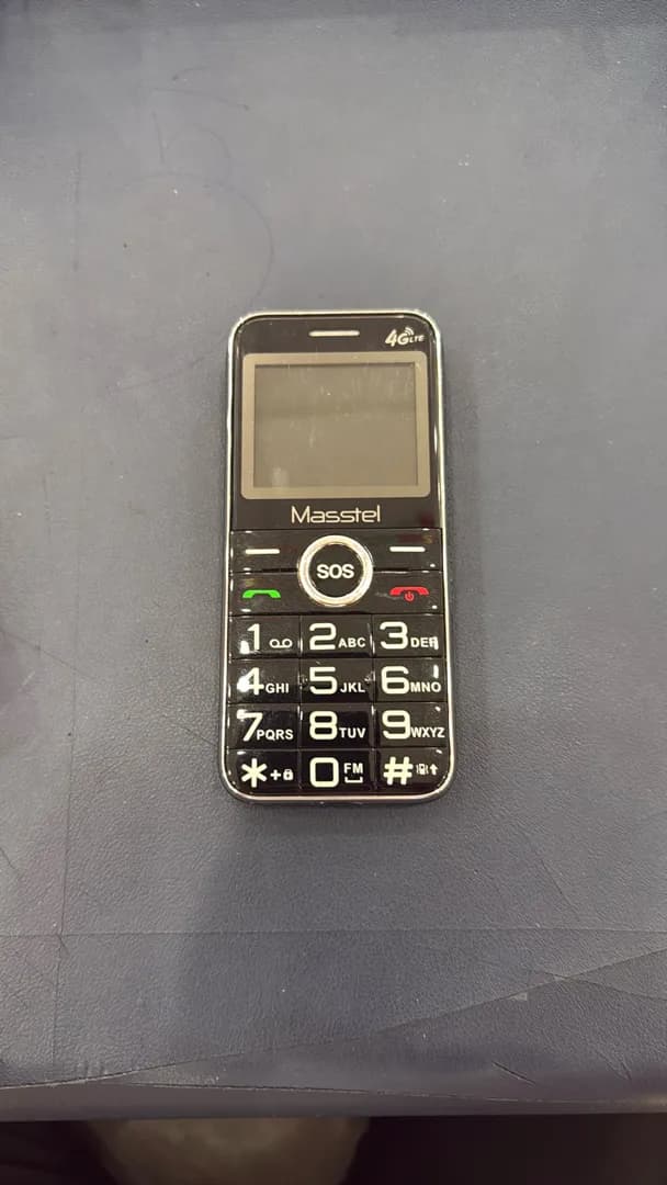 Điện thoại Masstel Fami 50 4G - 20
