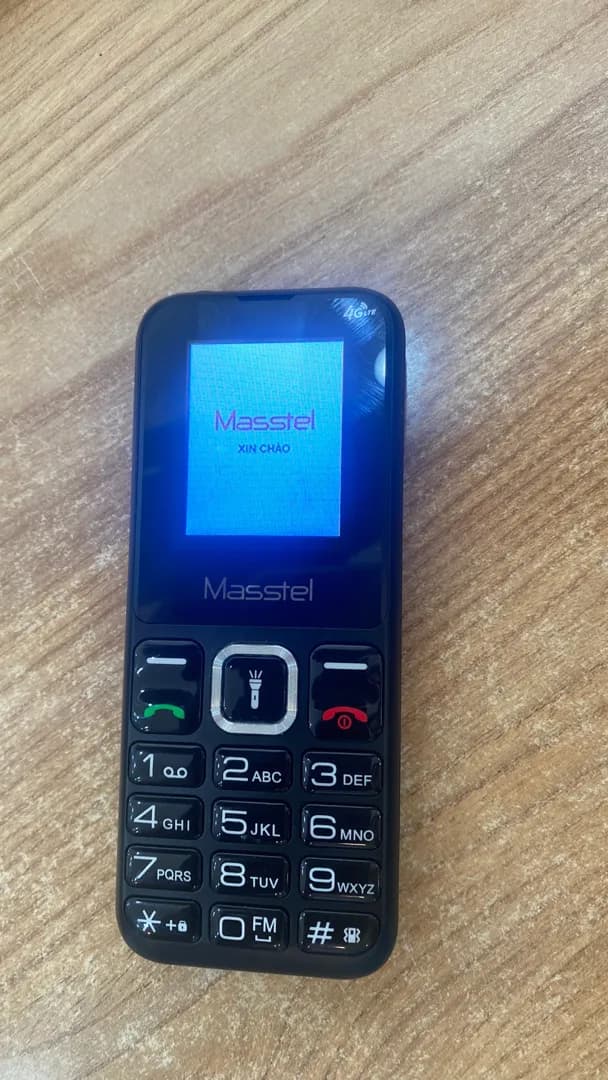 Điện thoại Masstel IZI 10 4G Type-C - 20