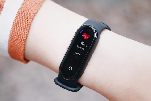 Top 1 so sánh giá Vòng đeo tay thông minh Mi Band 6 Đen - Tìm sản phẩm giá rẻ nhất - Ảnh 18