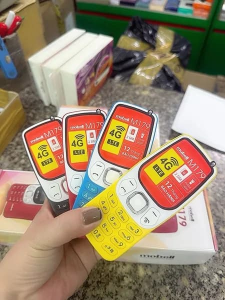 Điện thoại Mobell M179 - 8
