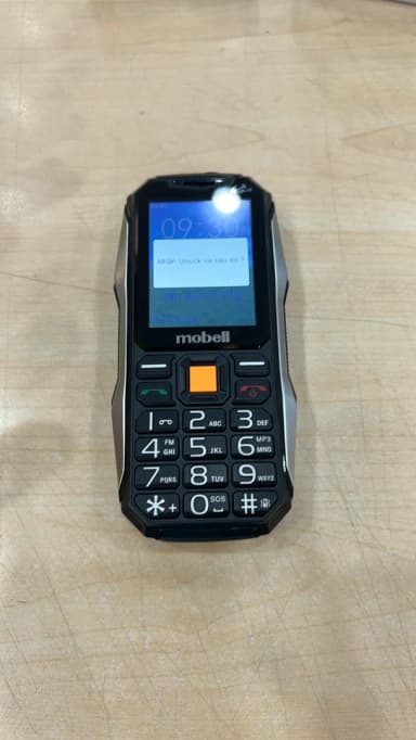 Điện thoại Mobell Rock 7 - 16